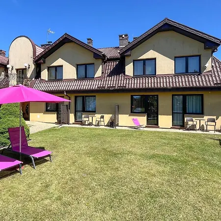 1 Bedroom Stunning Apartment In Rowy *