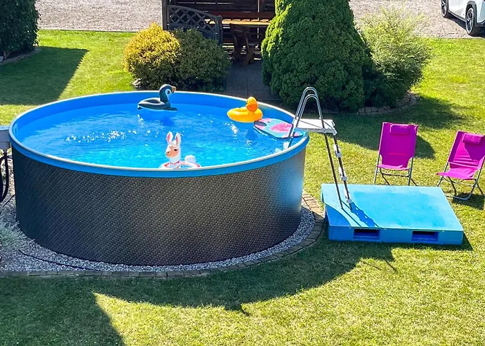 Appartement Awesome In With Swimming Pool Rowy (Pomerania)